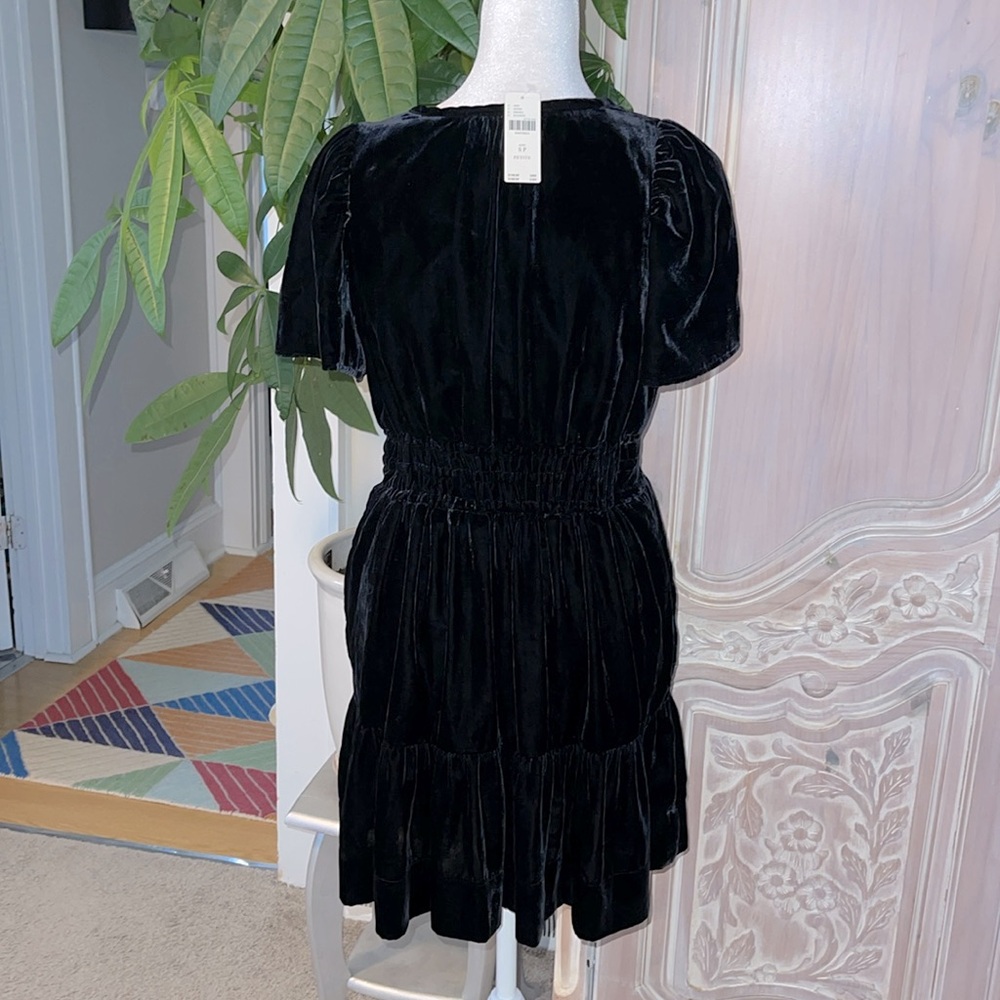 Firm! Maeve by Anthropologie Black Velvet Mini - Picture 4 of 9
